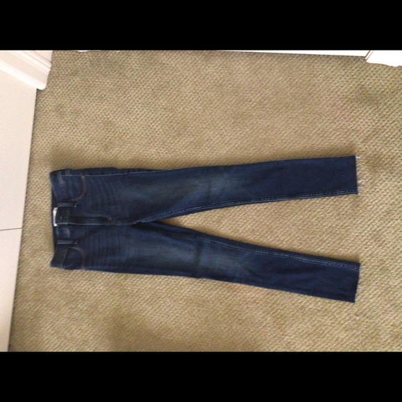 NWOT Abercrombie & Fitch High Rise Jean Legging/Skinny Jean, size 24 medium blue - Picture 2 of 3